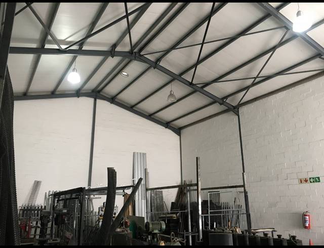 240M² WAREHOUSE TO LET IN BRACKENFELL INDUSTRIAL